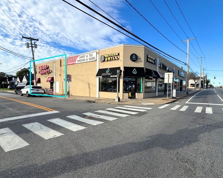 885-893 Hempstead Tpke, Franklin Square, NY for lease - Primary Photo - Image 1 of 4