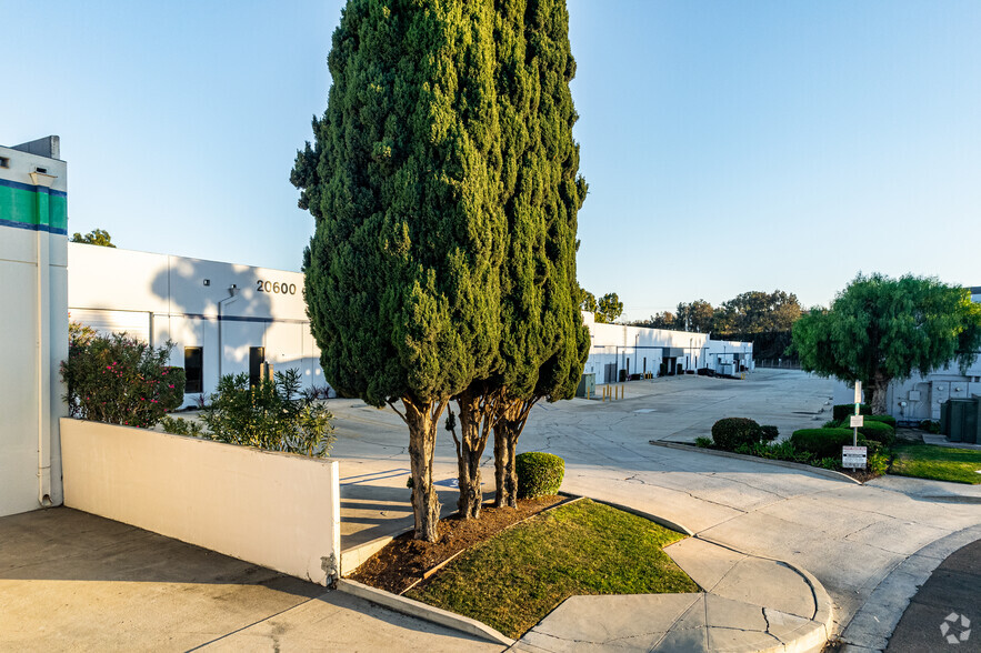 20600 Gramercy Pl, Torrance, CA for lease - Primary Photo - Image 1 of 4