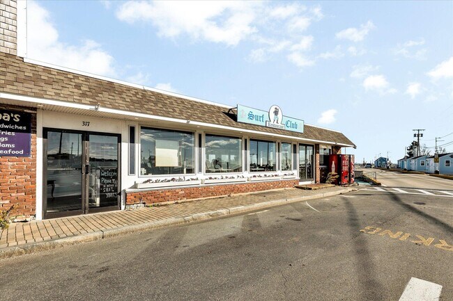 More details for 317-319 Commercial St, Provincetown, MA - Retail for Lease