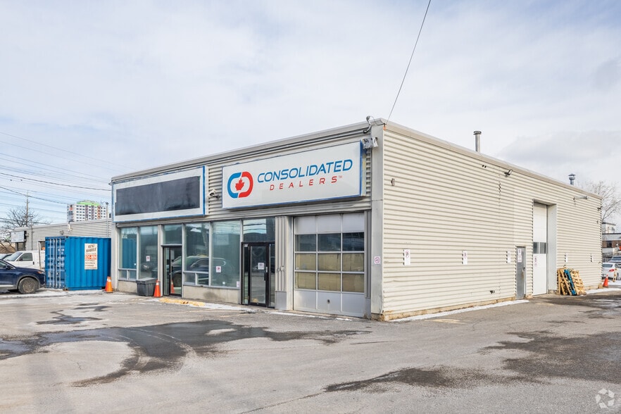 915-925 Clyde Ave, Ottawa, ON for lease - Building Photo - Image 2 of 3
