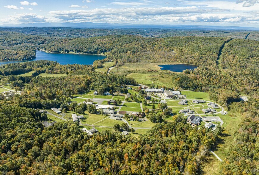 13640 State Route 22, Canaan, NY à vendre - Photo du bâtiment - Image 2 de 42