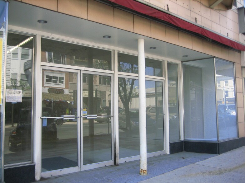 14-20 N Main St, Shenandoah, PA à louer - Photo du bâtiment - Image 2 de 4