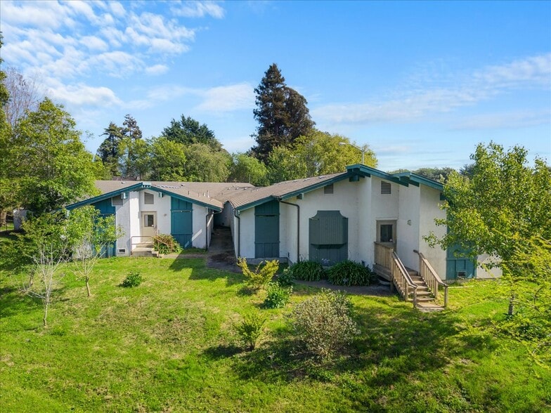 4555 Valley West Dr, Arcata, CA for sale - Building Photo - Image 2 of 11