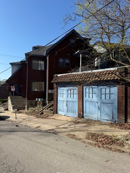5643-5645 Wilkins Ave, Pittsburgh, PA à vendre - Photo du bâtiment - Image 2 de 3