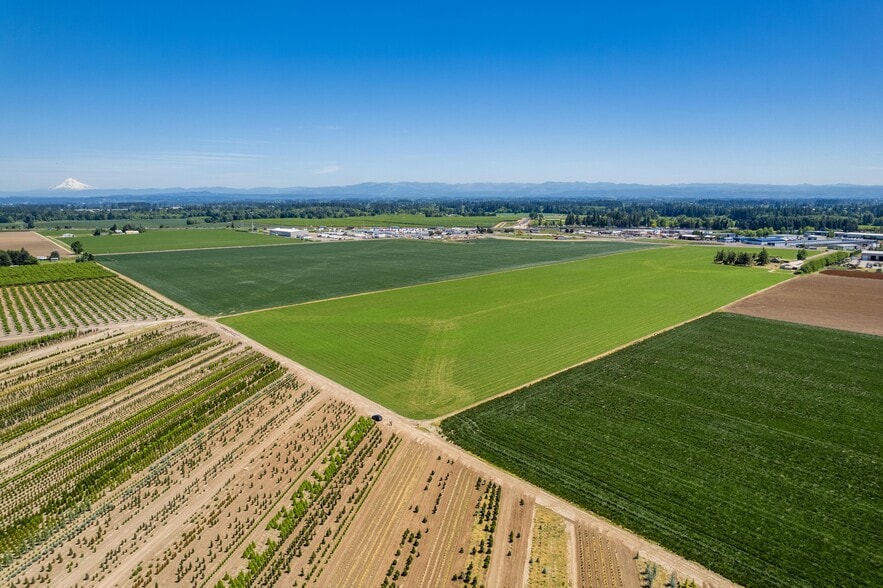 12033 Ehlen Rd NE, Aurora, OR for sale - Building Photo - Image 3 of 4