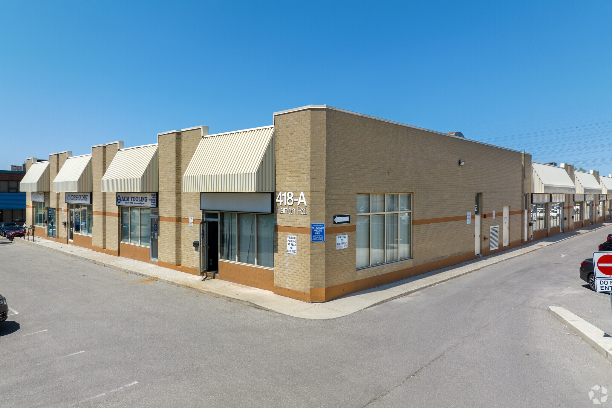 418 Hanlan Rd, Vaughan, ON à vendre Photo du bâtiment- Image 1 de 1