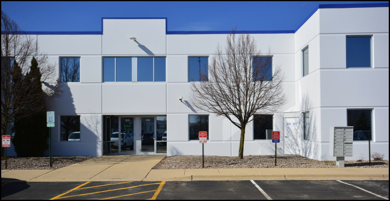 2600 Beverly Dr, Aurora, IL for lease Building Photo- Image 1 of 2