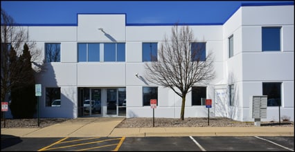 2600 Beverly Dr, Aurora, IL for lease Building Photo- Image 1 of 2