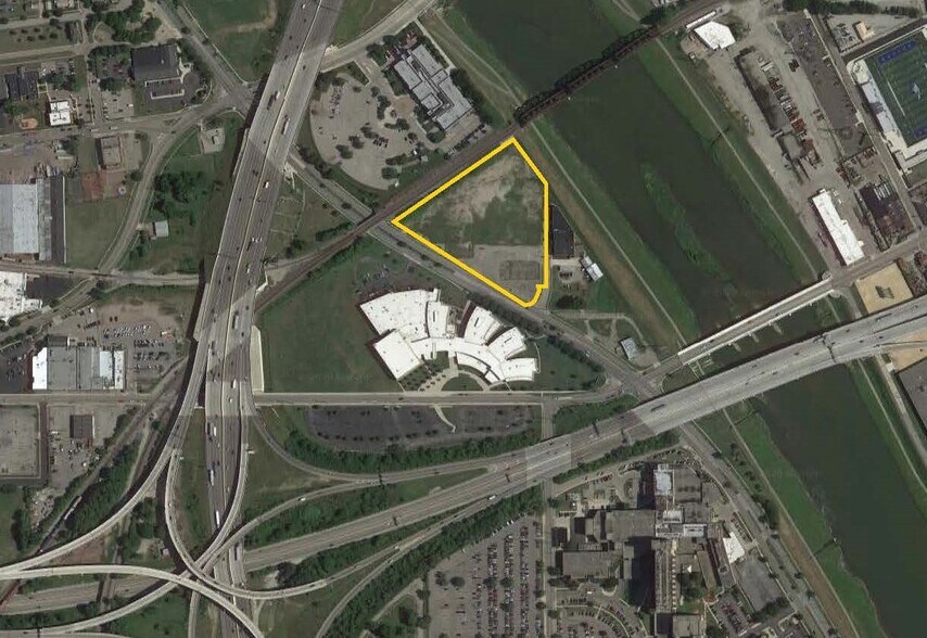 354 Edwin C Moses Blvd, Dayton, OH à vendre - Photo du bâtiment - Image 2 de 2