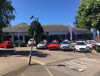 Plus de détails pour Pegs Ln, Hertford - Commerce de détail à vendre