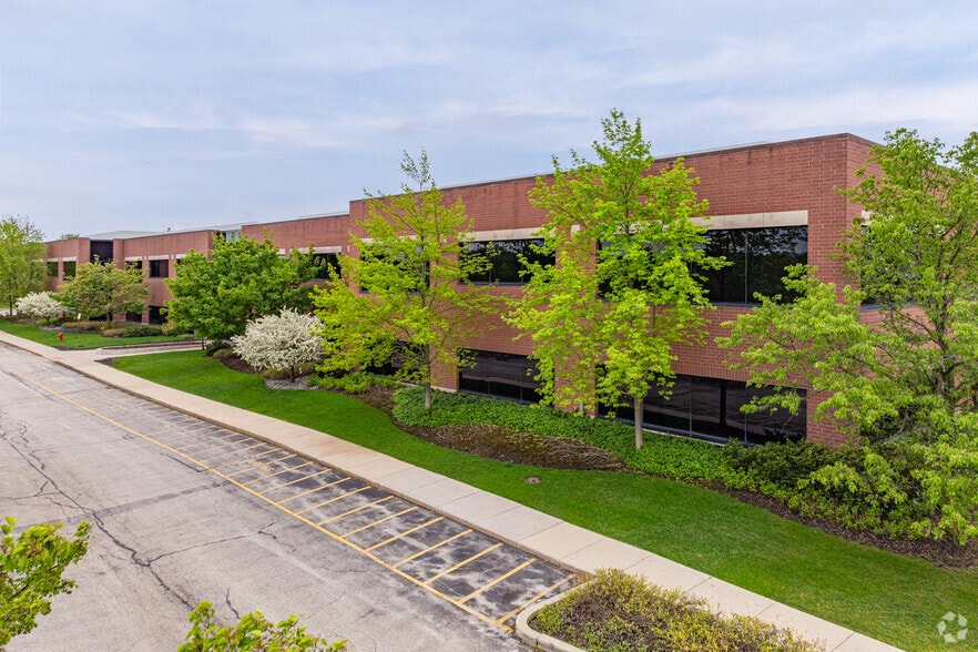 4200 Cantera Dr, Warrenville, IL for lease - Building Photo - Image 1 of 41