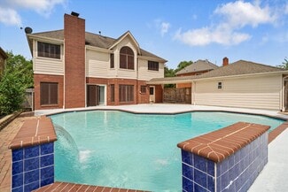 More details for 124 Lake Point Dr, League City, TX - Specialty for Sale