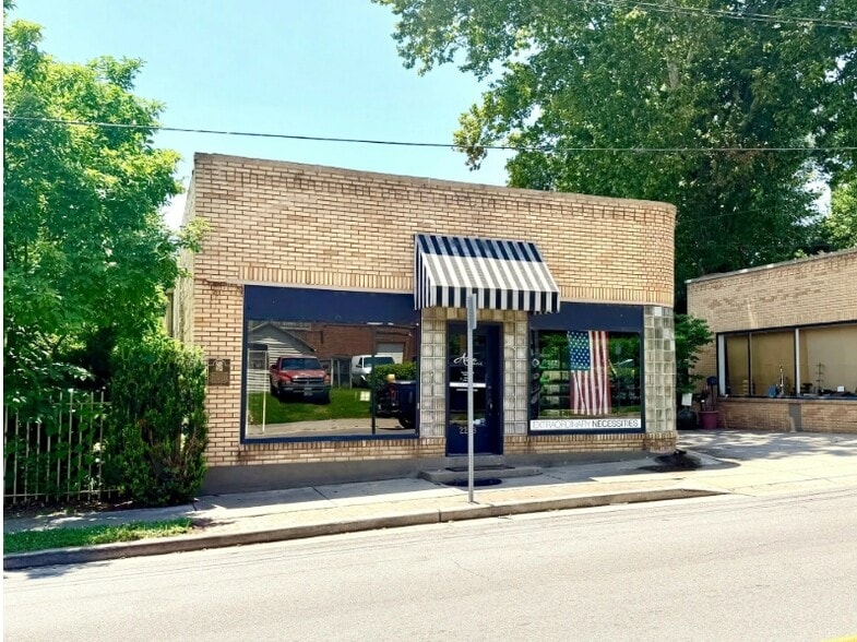 221 Independence St, Cape Girardeau, MO for lease - Building Photo - Image 2 of 8