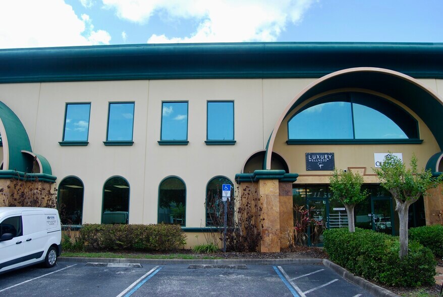 6881 Kingspointe Pky, Orlando, FL à vendre - Hall d’entrée - Image 3 de 63