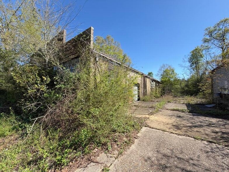 206 E 2nd St, Deridder, LA à vendre - Photo du bâtiment - Image 2 de 17