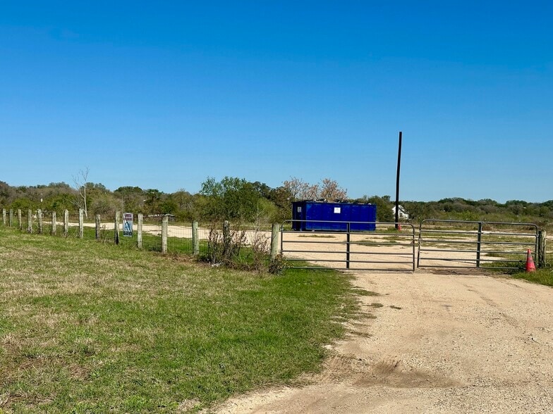1750 Farm To Market 1626, Buda, TX for lease - Building Photo - Image 1 of 9