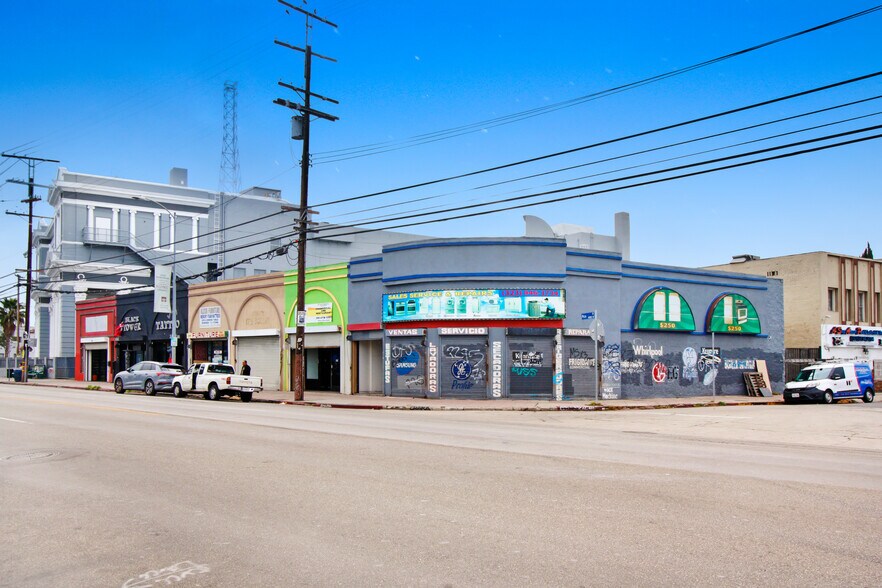 4058-4070 Pico Blvd, Los Angeles, CA à louer - Photo du bâtiment - Image 1 de 7