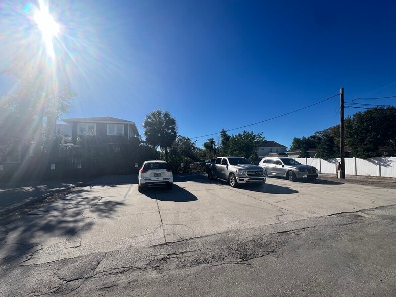 2108 W Kennedy Blvd, Tampa, FL for lease - Building Photo - Image 3 of 17