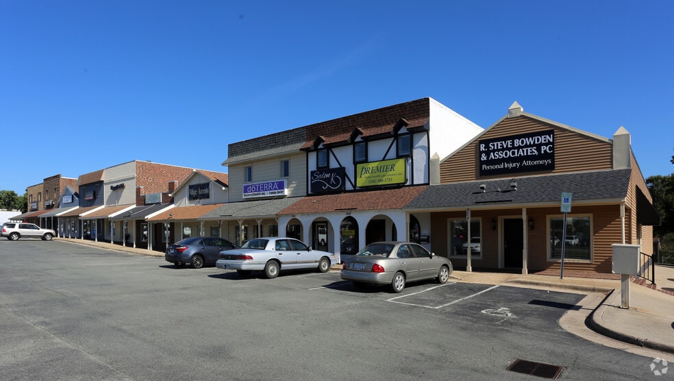 344-564 Huffman Mill Rd, Burlington, NC for lease - Building Photo - Image 2 of 4