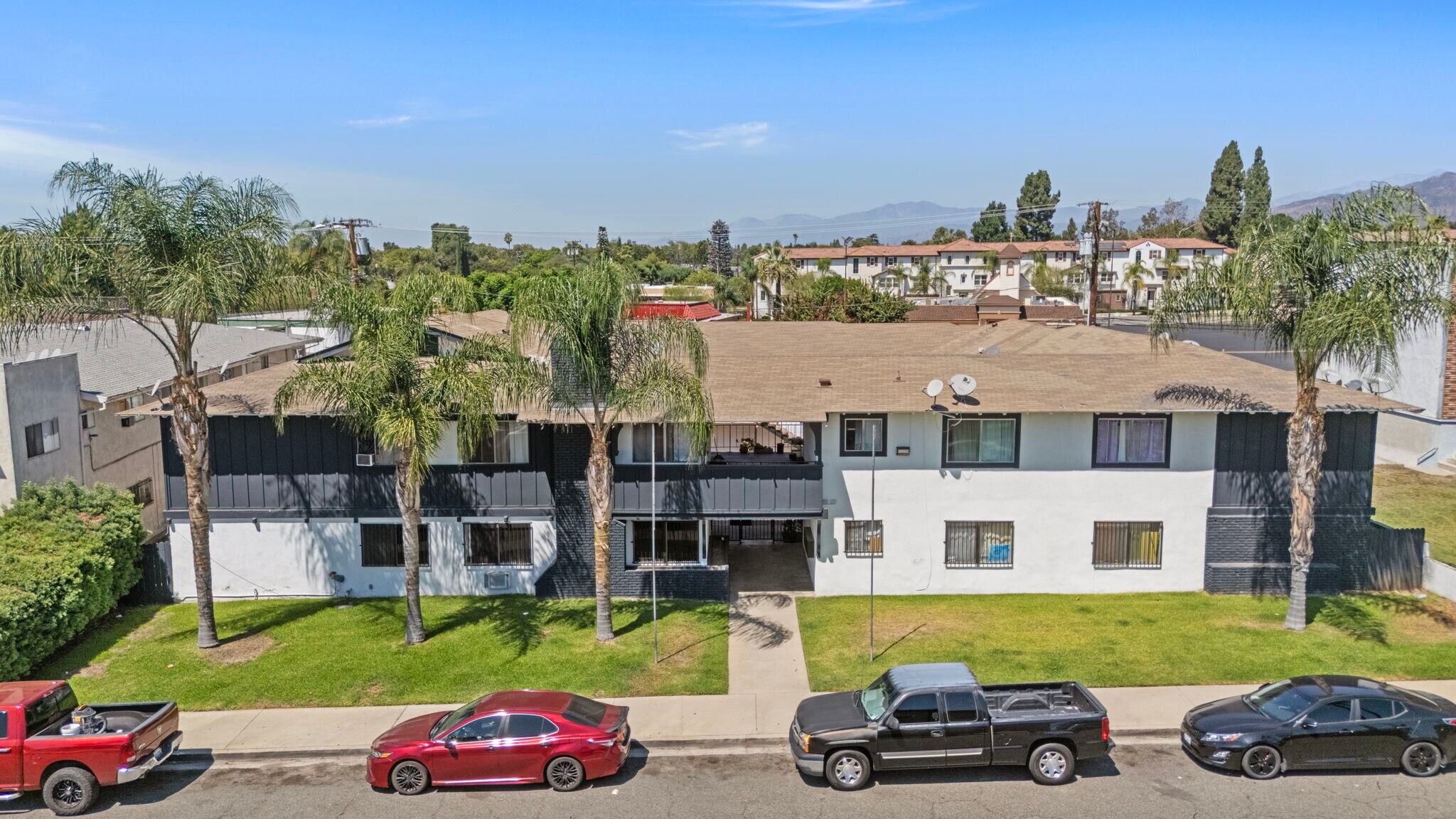 2049 Las Vegas Ave, Pomona, CA à vendre Photo du bâtiment- Image 1 de 1