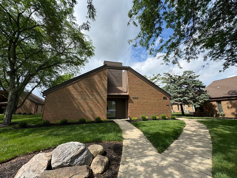 5126-5130 Blazer Memorial Pky, Dublin, OH à louer - Photo du bâtiment - Image 2 de 27