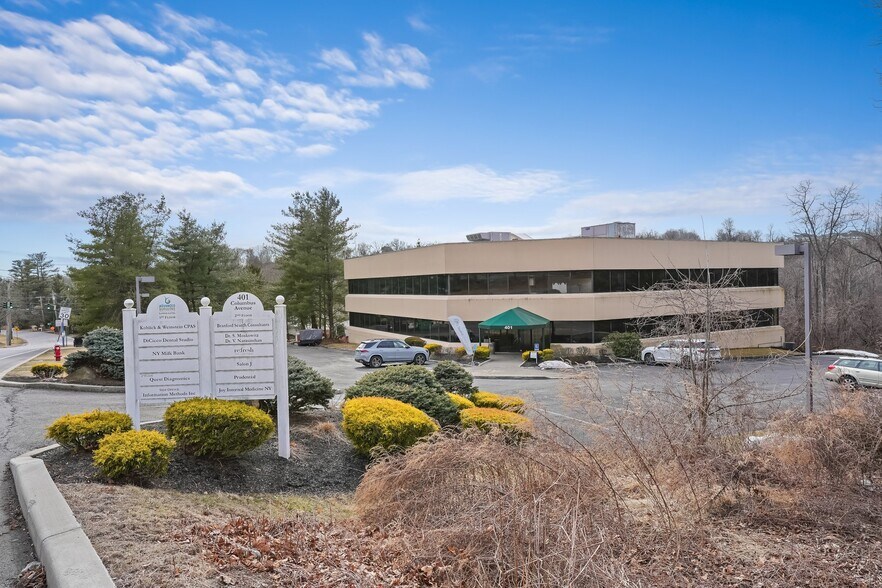 401 Columbus Ave, Valhalla, NY à vendre - Photo du bâtiment - Image 2 de 9