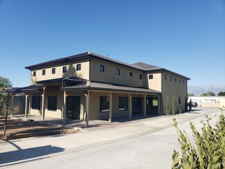 Plus de détails pour 633 Sixth St, Norco, CA - Bureau à vendre