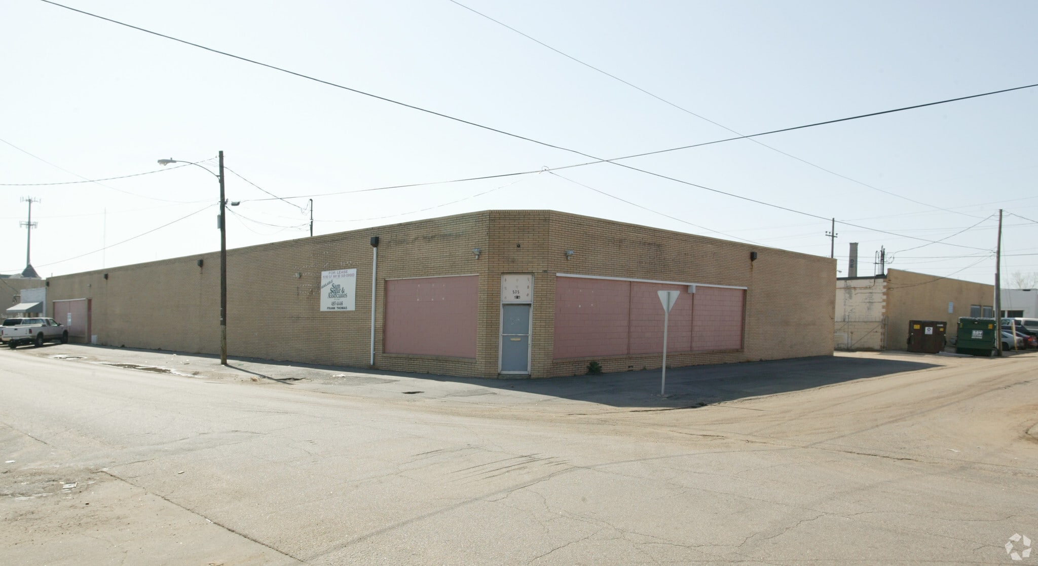 535 W 25th St, Norfolk, VA for lease Primary Photo- Image 1 of 2