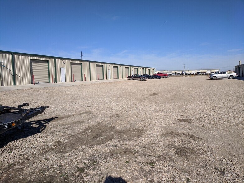 5894 E State Highway 114, Haslet, TX à louer - Photo du bâtiment - Image 1 de 27
