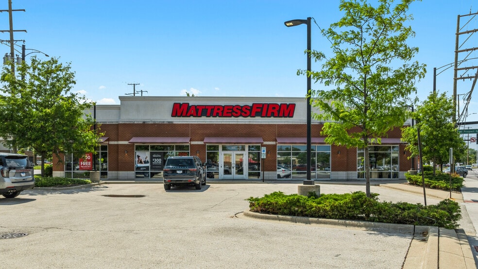 1020 E Central Rd, Mount Prospect, IL for sale - Building Photo - Image 3 of 5