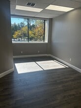 900 Wheeler Rd, Hauppauge, NY for lease Interior Photo- Image 2 of 5