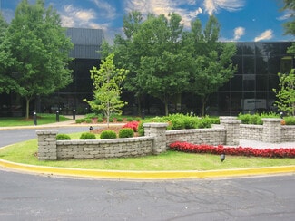 More details for 10180 Linn Station Rd, Louisville, KY - Office for Lease