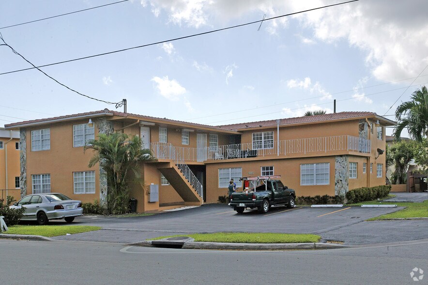 4340 NW 11th St, Miami, FL à vendre - Photo principale - Image 1 de 3