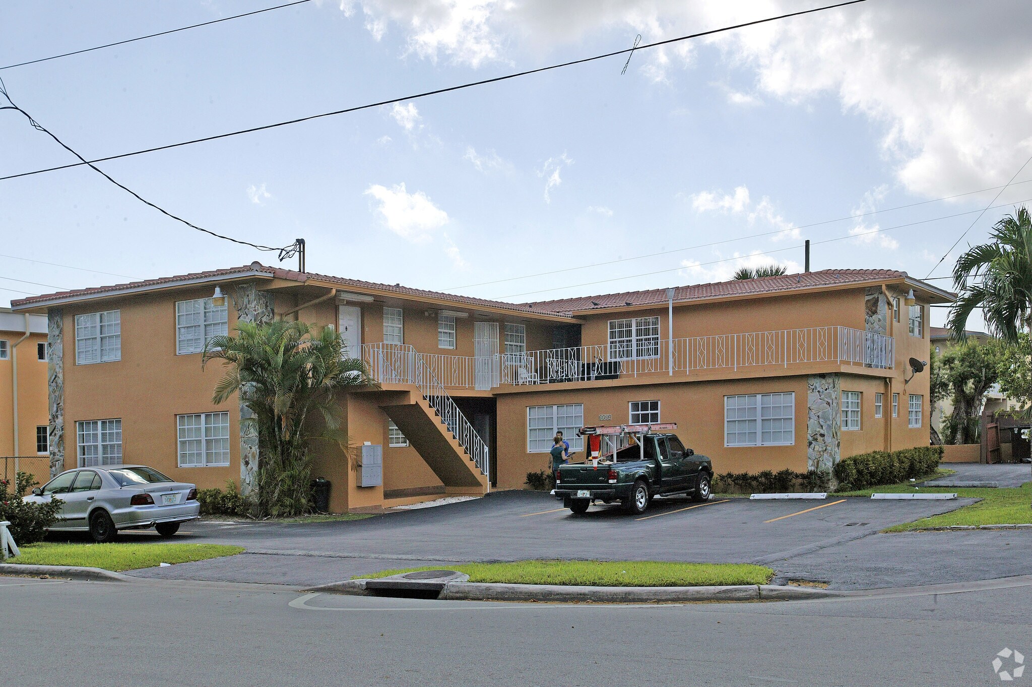 4340 NW 11th St, Miami, FL for sale Primary Photo- Image 1 of 4