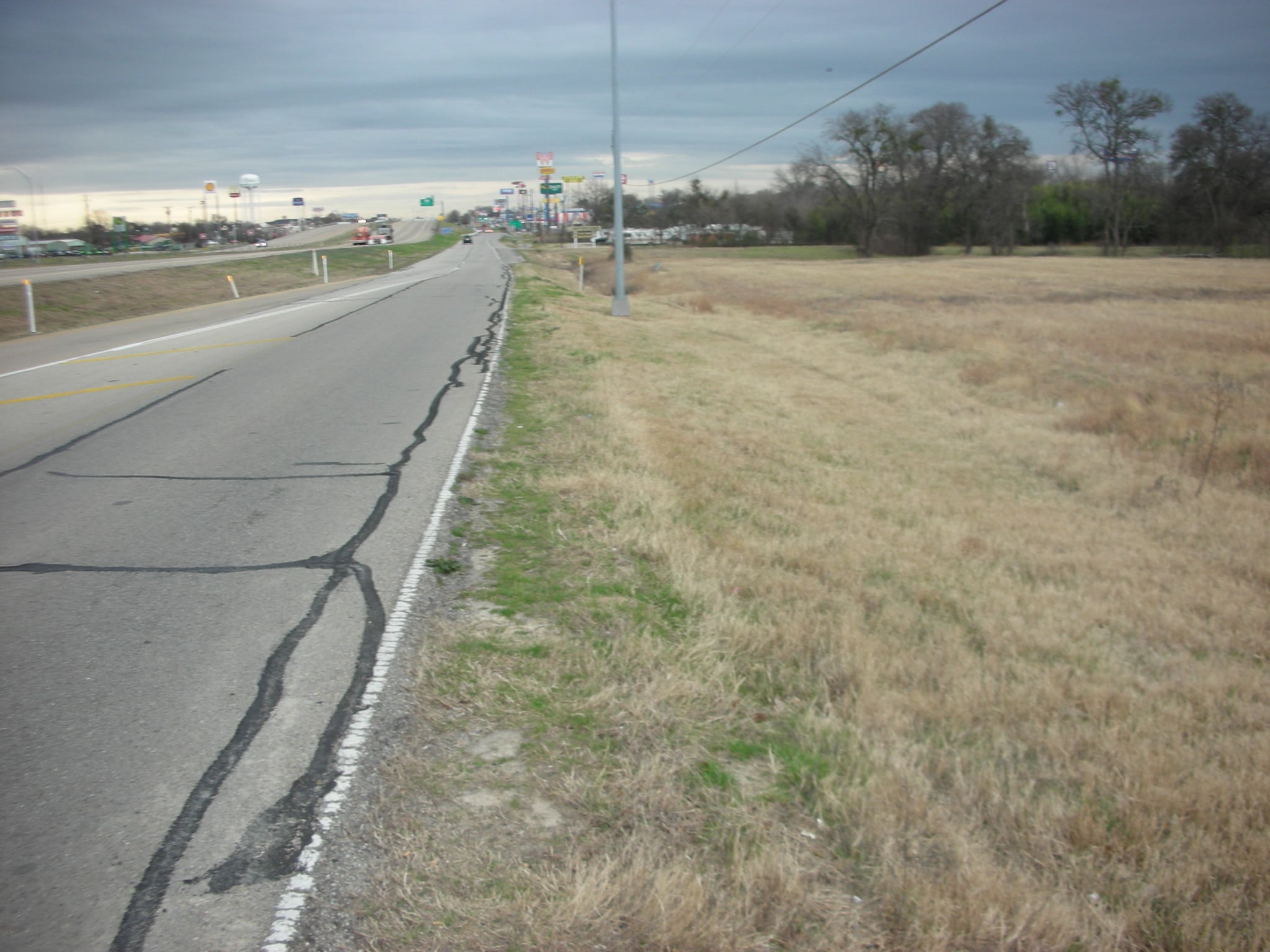 731 N I-45, Ennis, TX à vendre Photo du bâtiment- Image 1 de 4
