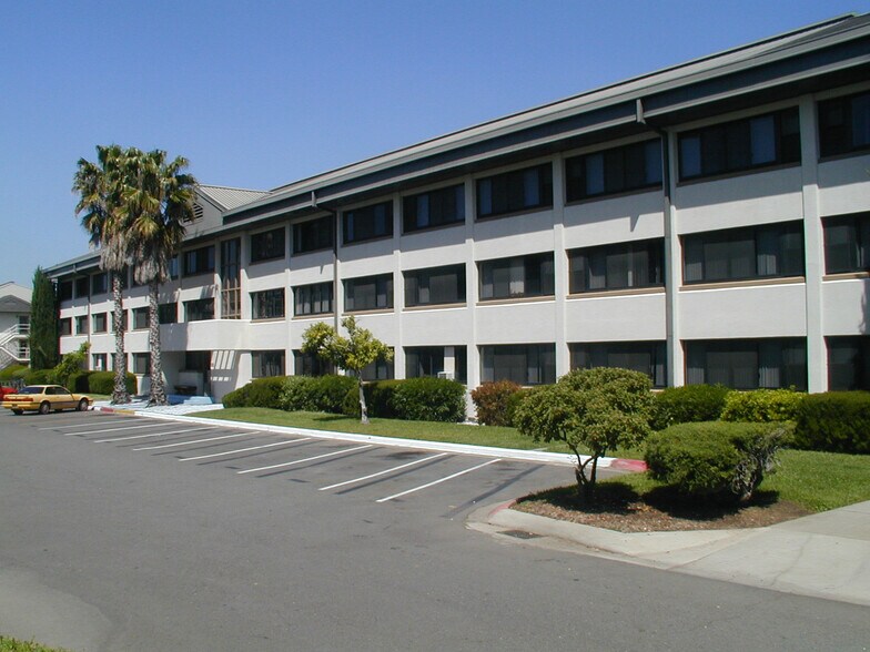 3427 Hickory St, Mcclellan, CA for lease - Building Photo - Image 1 of 2