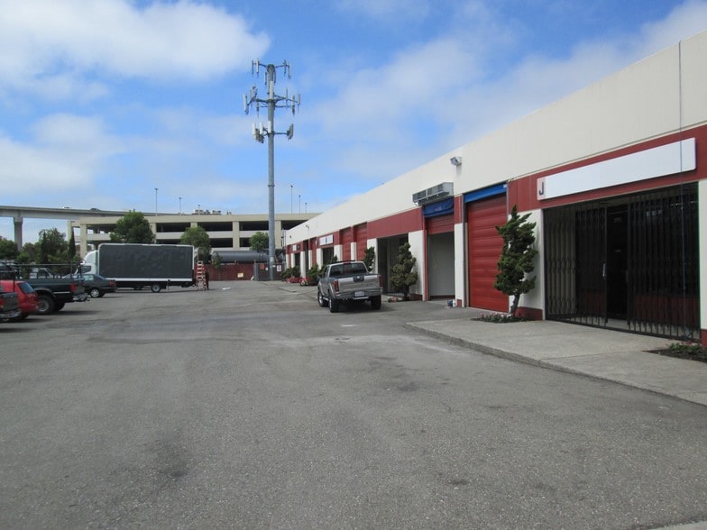 1555 Park Ave, Emeryville, CA à louer - Photo du bâtiment - Image 2 de 2