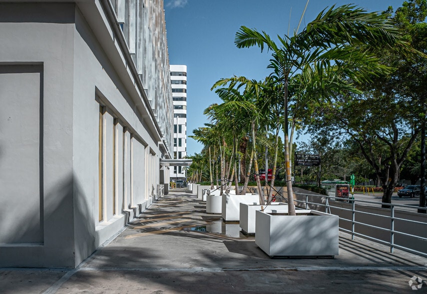 4500 Biscayne Blvd, Miami, FL for lease - Building Photo - Image 3 of 4