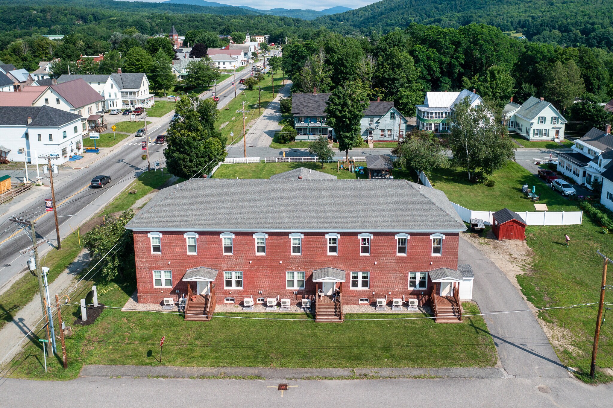 2 Perkins Pl, Woodsville, NH à vendre Photo principale- Image 1 de 53