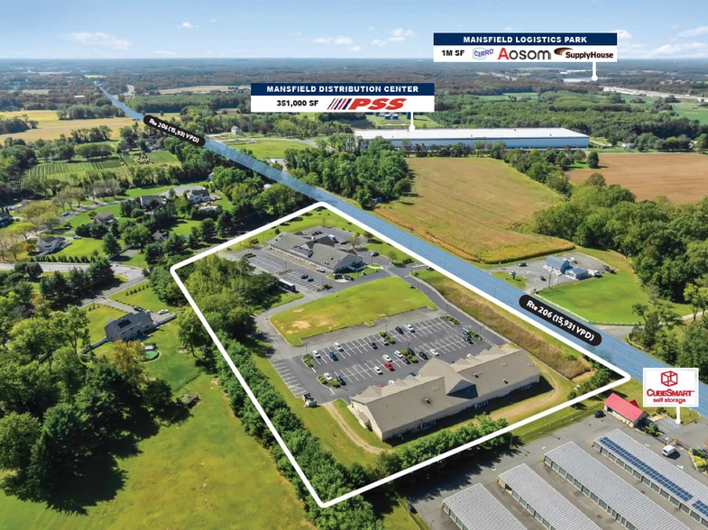 Mansfield Square portfolio of 4 properties for sale on LoopNet.ca - Building Photo - Image 2 of 9