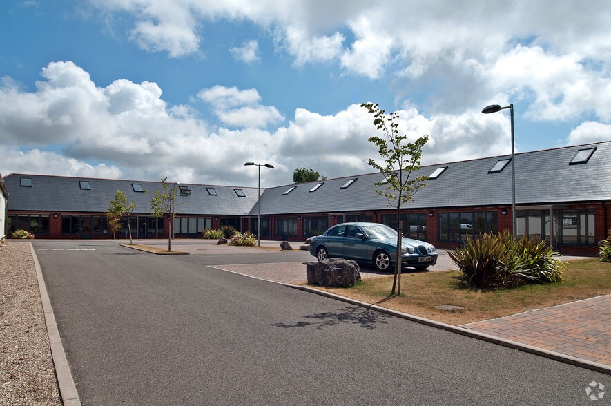 Vinnetrow Rd, Chichester à vendre - Photo du bâtiment - Image 2 de 4