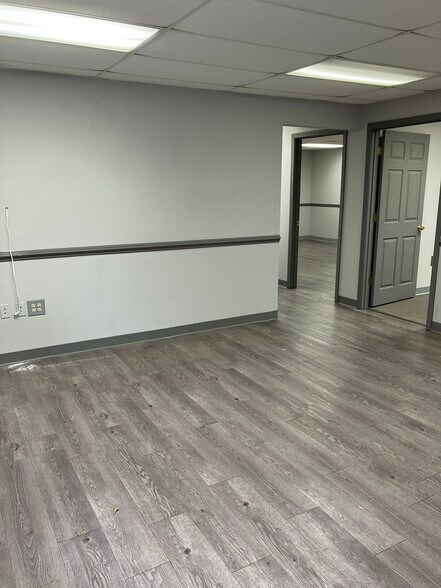 53 Pearl Industrial Ave, Hoschton, GA à louer - Photo intérieure - Image 3 de 4