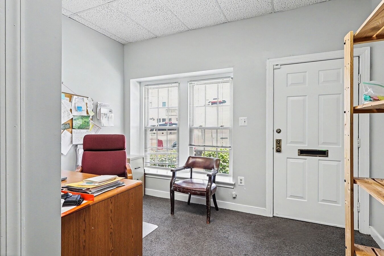 8407 Richmond Hwy, Alexandria, VA 22309 - Unité D - - Photo intérieure - Image 1 of 18