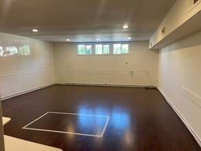 7815-7817 Melrose Ave, Los Angeles, CA for lease Interior Photo- Image 1 of 3