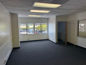 19232 Beach Blvd, Huntington Beach, CA for lease Interior Photo- Image 2 of 4