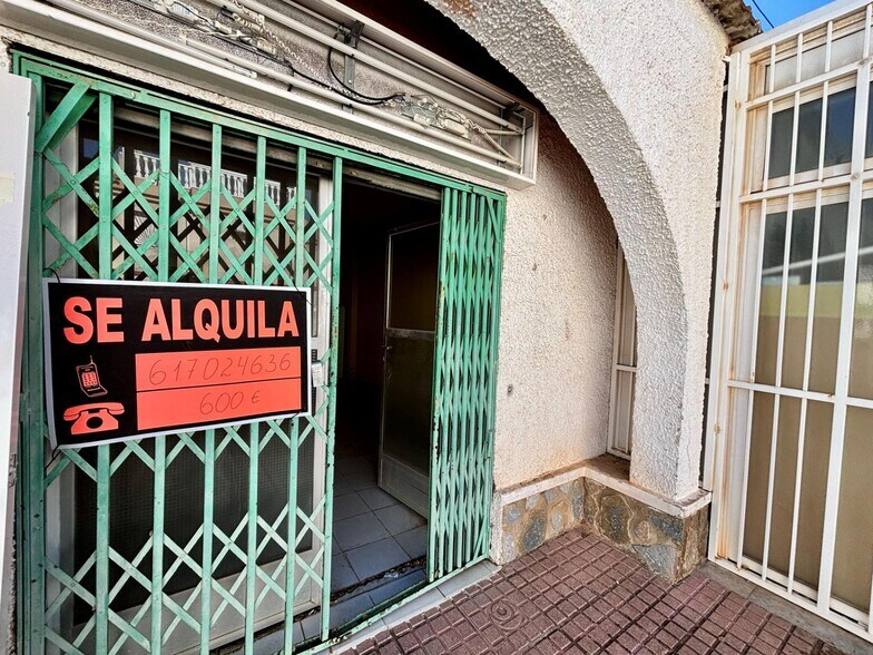 Carrer de Costa Azul, 7, Rojales, Alicante à louer - Photo du bâtiment - Image 2 de 9