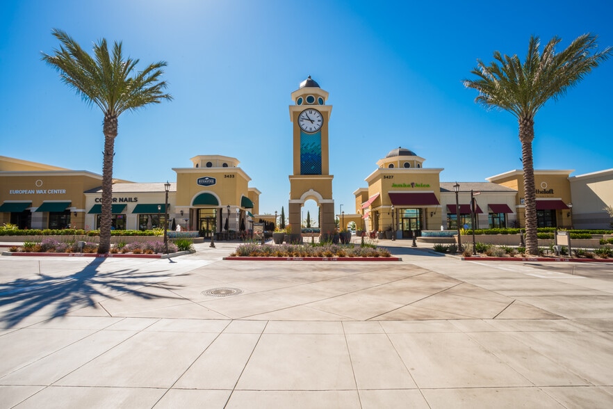 SEC La Costa Ave & Rancho Santa Fe Rd, Carlsbad, CA à louer - Photo du bâtiment - Image 1 de 12