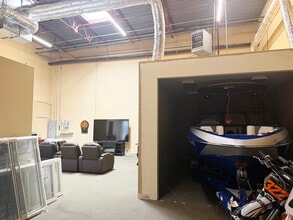 195 Kendall Point Dr, Oswego, IL à louer Photo intérieure- Image 2 de 7