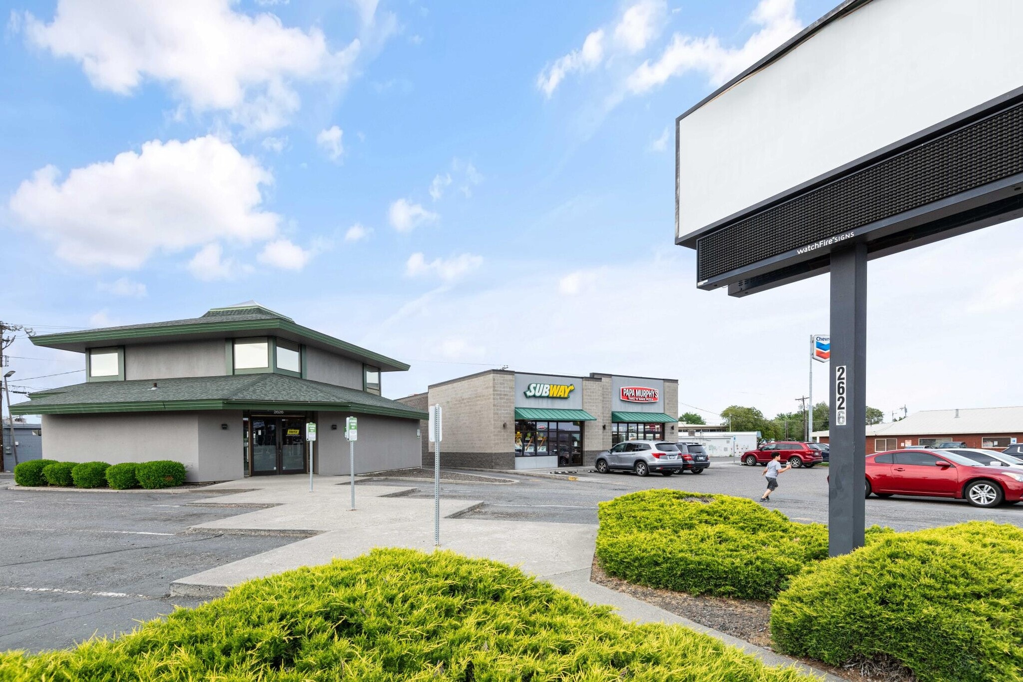 2626 W Kennewick Ave, Kennewick, WA for lease Primary Photo- Image 1 of 31