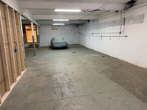 464 Putney Rd, Brattleboro, VT for lease Interior Photo- Image 2 of 2